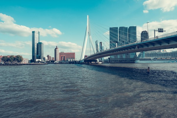 Rotterdam voert als eerste een opkoopbescherming in Rotterdam voert als eerste een opkoopbescherming in